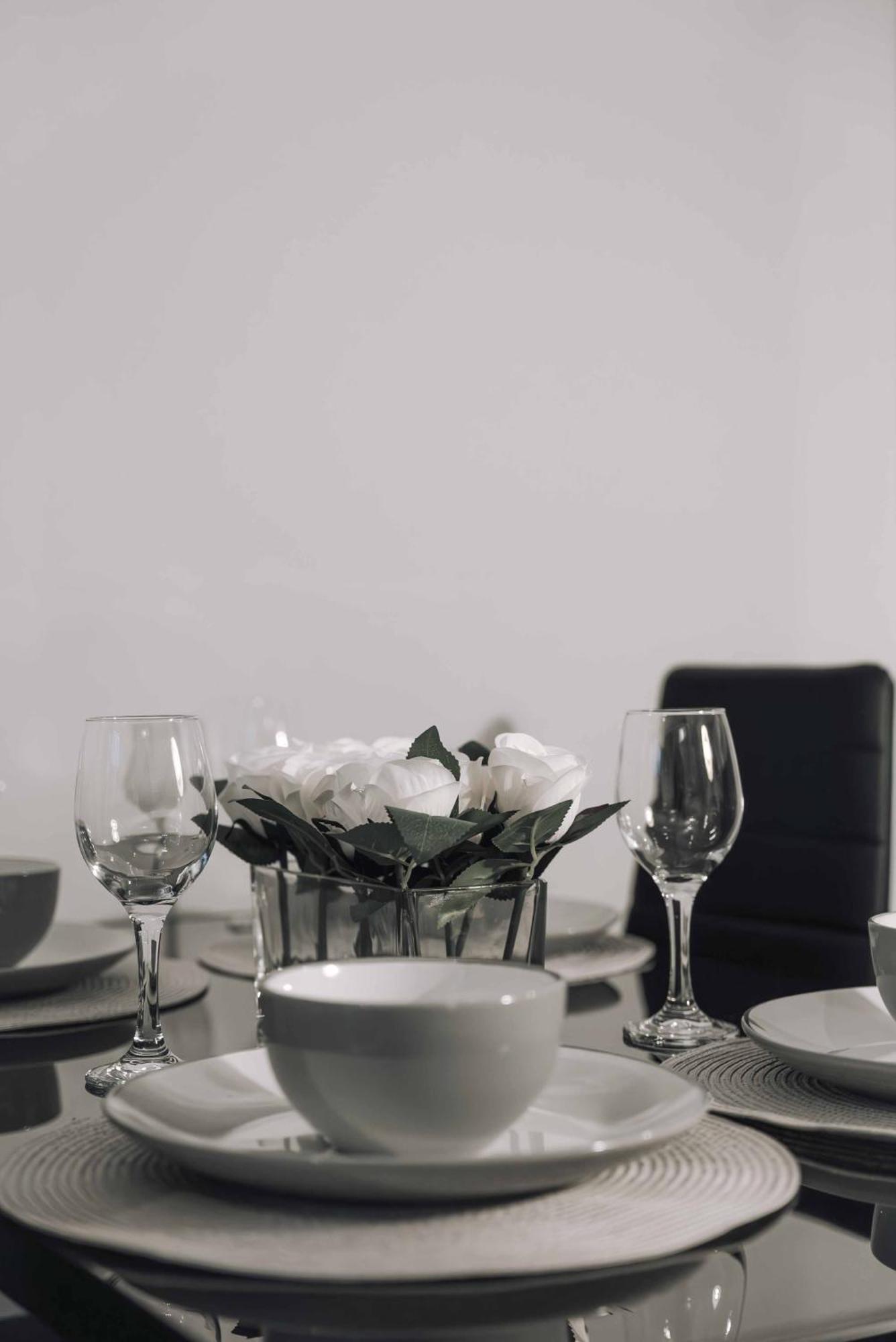 Executive 2 Bed Flat Near Stratford Station - Ideal For Corporate Stays Appartamento