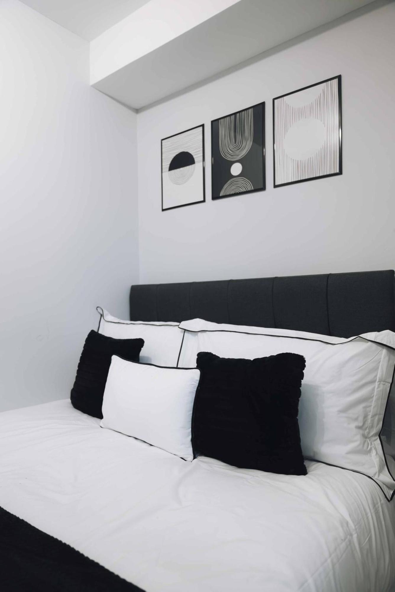 Executive 2 Bed Flat Near Stratford Station - Ideal For Corporate Stays * Londra