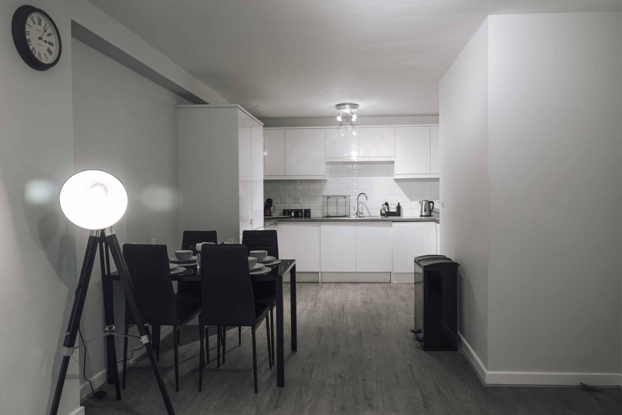 Executive 2 Bed Flat Near Stratford Station - Ideal For Corporate Stays Appartamento Londra